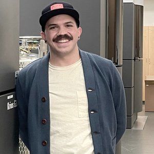 Meet your Posher, Jonny